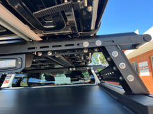 Load image into Gallery viewer, Mitsubishi Triton (2014-2019) MQ Lockable Roller Ute Tray Cover