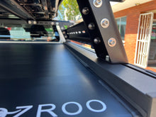 Load image into Gallery viewer, Mitsubishi Triton (2014-2019) MQ Lockable Roller Ute Tray Cover