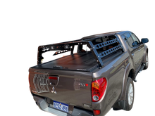 Load image into Gallery viewer, Mitsubishi Triton (2010-2015) MN Lockable Roller Ute Tray Cover