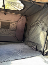 Load image into Gallery viewer, Canyon Off-Road 2 Person Roof Top Tent (1.6M Hard Shell) (SKU: CAN-625-H-1.6M)