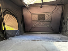 Load image into Gallery viewer, Canyon Off-Road 2 Person Roof Top Tent (1.6M Hard Shell) (SKU: CAN-625-H-1.6M)