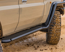 Load image into Gallery viewer, VW Amarok 1st Gen (10-22) Ironman Side Steps & Rails