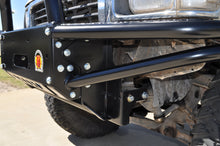 Load image into Gallery viewer, Toyota Hilux (1989-1997) Surf and IFS front Xrox Bullbar (SKU: XRHLB)