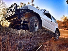 Load image into Gallery viewer, Sukuzi Jimny (1998-2012) Sierra - NO bonnet scoop Xrox Bullbar (SKU: XRSJ)