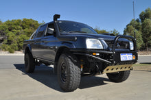 Load image into Gallery viewer, Mitsubishi Triton (2001-2006) MK Xrox Bullbar (SKU: XRTMK)