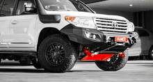 Load image into Gallery viewer, Toyota LandCruiser 200 Series (2008-2015) Hamer 4x4 King Series Bullbar