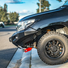 Load image into Gallery viewer, Toyota LandCruiser 200 Series (2008-2015) Hamer 4x4 King Series Bullbar