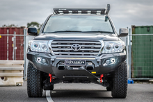 Load image into Gallery viewer, Toyota LandCruiser 200 Series (2008-2015) Hamer 4x4 King Series Bullbar