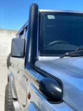 Load image into Gallery viewer, Toyota Landcruiser 76 Series (VDJ) Fatz Fabrication 4" Stainless Snorkel