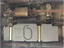 Load image into Gallery viewer, Toyota Hilux (2005-2015) KUN N70 145Lt POLY Brown Davis Replacement Fuel Tank for all 4wd Models- DIESEL ONLY (SKU: PT-TH05)