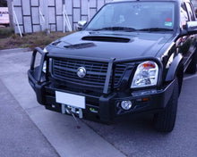 Load image into Gallery viewer, Isuzu D-MAX &amp; Holden Rodeo Ironman Deluxe Bull Bar
