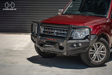 Load image into Gallery viewer, Mitsubishi Pajero (2006-2021) Hamer 4x4 King series Plus bull bar
