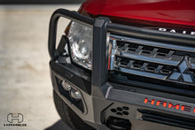 Load image into Gallery viewer, Mitsubishi Pajero (2006-2021) Hamer 4x4 King series Plus bull bar
