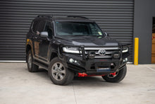 Load image into Gallery viewer, Toyota LandCruiser (2021-Present) Hamer 4x4 King series Plus bull bar for 300 Series
