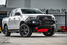 Load image into Gallery viewer, Toyota Hilux (2018-2020) Hamer 4x4 King series bull bar

