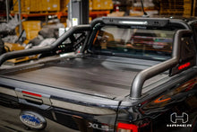 Load image into Gallery viewer, Volkswagen Amarok 2023+ Auto Roller Cover
