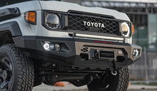 Load image into Gallery viewer, Toyota 70 Series LandCruiser 2023 onwards Hamer 4x4 King Series Bullbar
