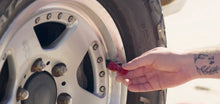 Load image into Gallery viewer, Ichecktpms Pro Series Quick Connect Automatic Tyre Deflators
