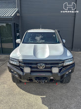 Load image into Gallery viewer, Toyota LandCruiser (2021-Present) Hamer 4x4 King series bull bar for 300 Series
