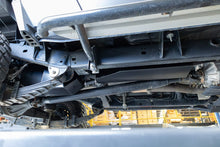 Load image into Gallery viewer, Toyota Landcruiser 79 Series (2012-2027) DUAL CAB 110Lt STEEL Brown Davis AUXILLARY Fuel Tank INDEPENDENT SYSTEM( DIESEL ONLY) (SKU: TL79A4)
