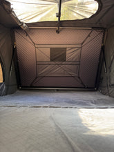 Load image into Gallery viewer, Canyon Off-Road 2 Person Roof Top Tent (1.6M Hard Shell) (SKU: CAN-625-H-1.6M)
