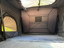 Load image into Gallery viewer, Canyon Off-Road 2 Person Roof Top Tent (1.6M Hard Shell) (SKU: CAN-625-H-1.6M)
