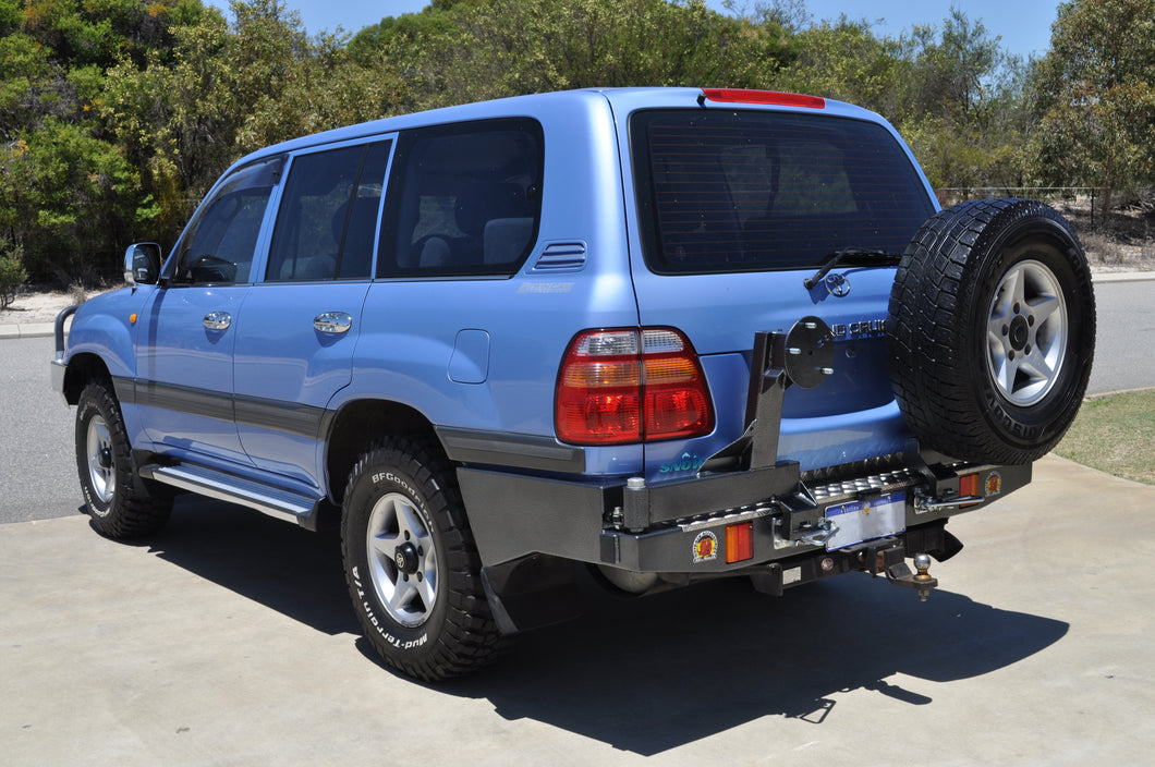 Toyota Landcruiser 100 Series (1998-2007) Live Axle Outback Accessories Rear Bar (SKU: TWC100L)