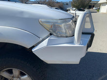Load image into Gallery viewer, Toyota Hilux (2005-2015) KUN Commercial Bullbar
