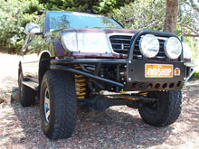 Load image into Gallery viewer, Toyota Landcruiser 100 Series (1998-2007) IFS Xrox Bullbar (SKU: XR100I)
