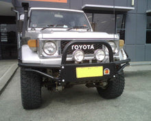 Load image into Gallery viewer, Toyota Landcruiser 70 Series (1992-2007) 75/78/79 Series Cab Chassis, ute &amp; PC NOT VDJ Xrox Bullbar (SKU: XR75)
