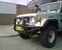 Load image into Gallery viewer, Toyota Landcruiser 70 Series (1992-2007) 75/78/79 Series Cab Chassis, ute &amp; PC NOT VDJ Xrox Bullbar (SKU: XR75)
