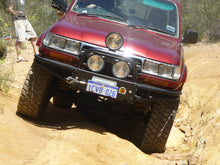 Load image into Gallery viewer, Toyota Landcruiser 80 Series (1990-1998) Xrox Bullbar (SKU: XR80)
