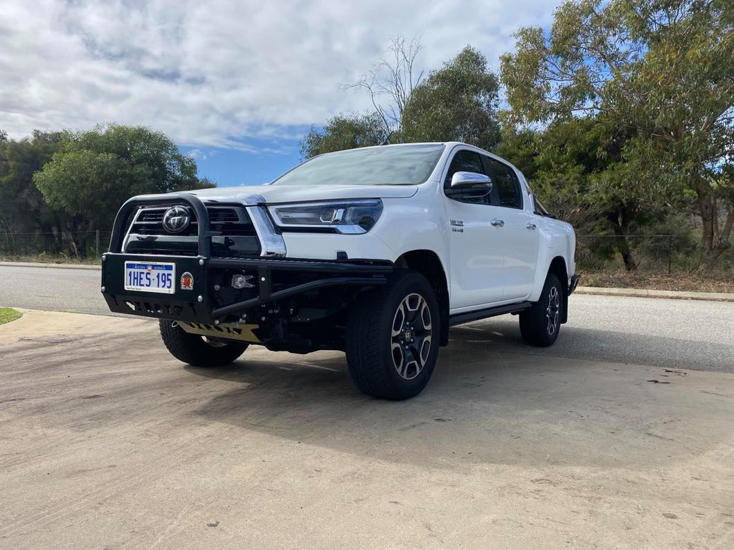 Toyota Hilux (2019-2025) GUN N80 2.8L 4WD Xrox Bullbar (SKU: XRHLX4)