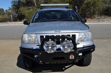 Load image into Gallery viewer, Jeep Grand Cherokee (2000-2005) WG Xrox Bullbar (SKU: XRJGC1)
