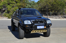 Load image into Gallery viewer, Mitsubishi Triton (2001-2006) MK Xrox Bullbar (SKU: XRTMK)
