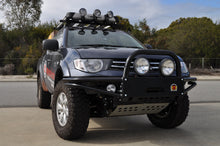 Load image into Gallery viewer, Mitsubishi Triton (2006-2014) ML MN Xrox Bullbar (SKU: XRTML)
