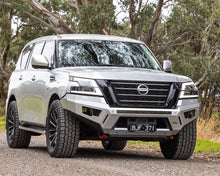 Load image into Gallery viewer, Nissan Patrol Y62 Ironman Raid Bull Bar &amp; Lights Kit
